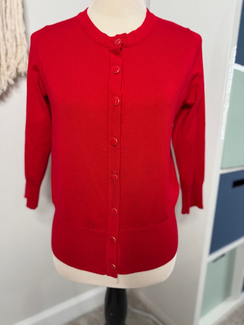 Women's Red Gold Enamel Button Cardigan Classic Holiday Christmas Sweater M Xmas
